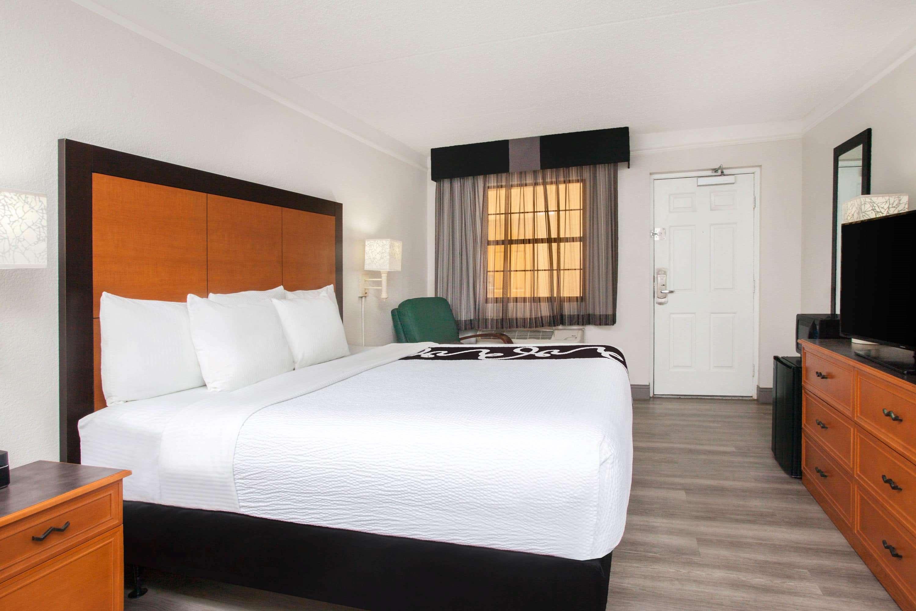 Baymont By Wyndham Fort Myers Central Екстер'єр фото